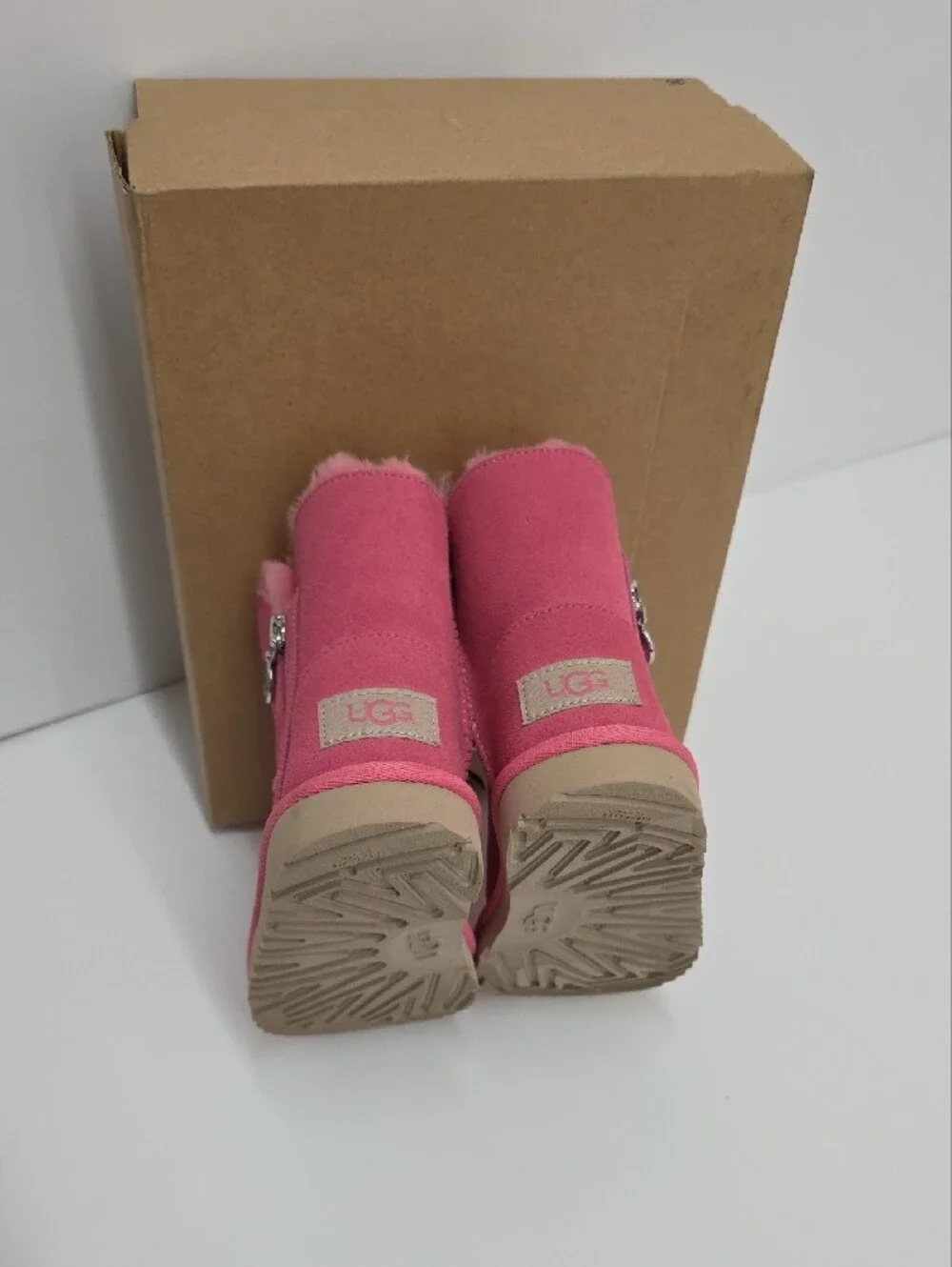NWOT UGG Kids Pink Suede Shearling Zip-Accent Boots Size 10